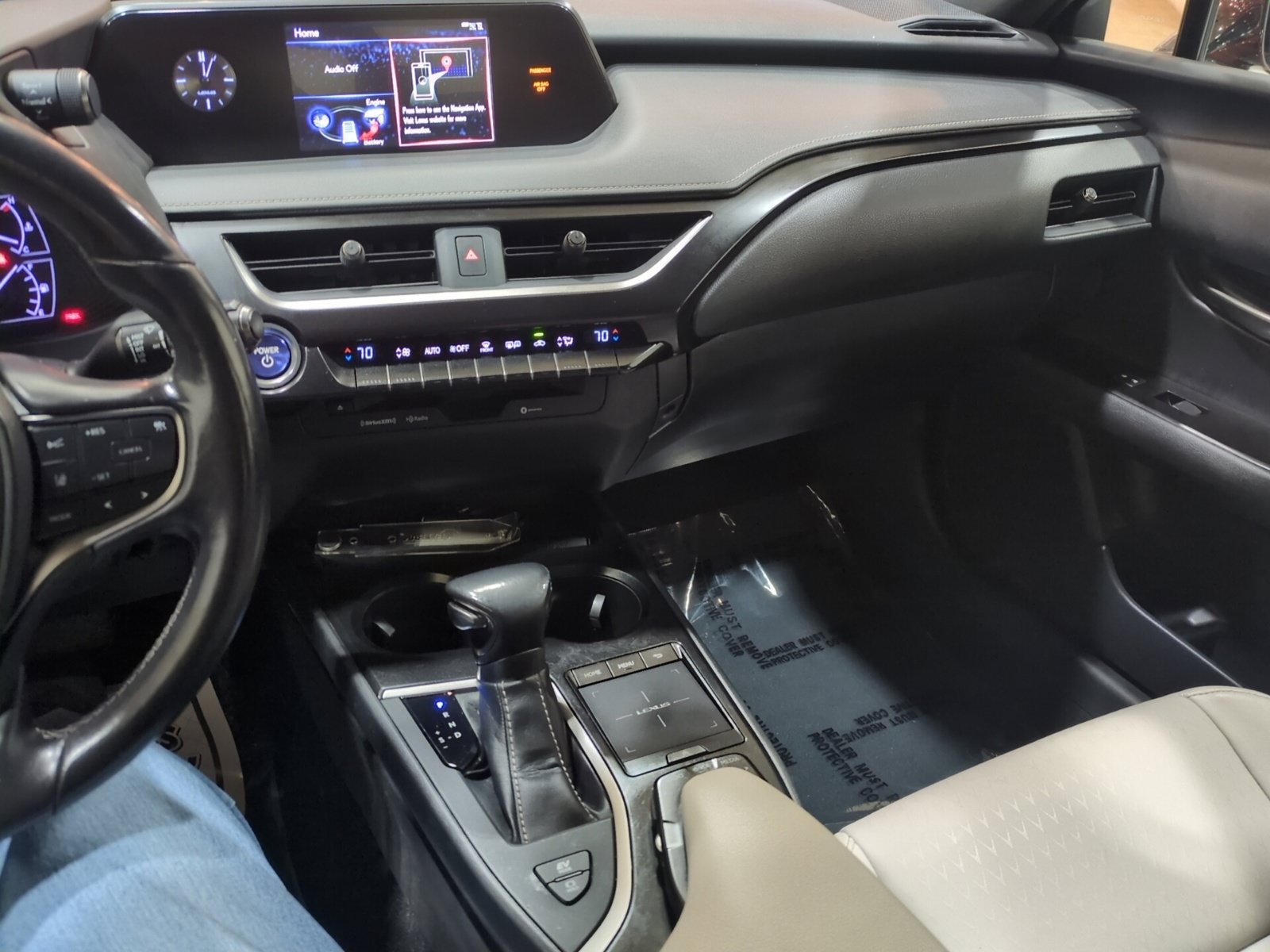 Used 2019 Lexus UX 250h w/ Accessory Package 2 AWD/4WD image 22