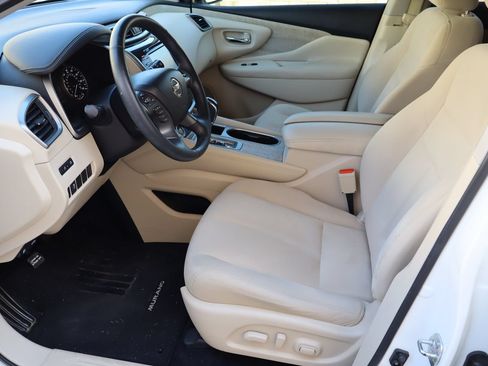 Used 2019 Nissan Murano SV FWD image 15