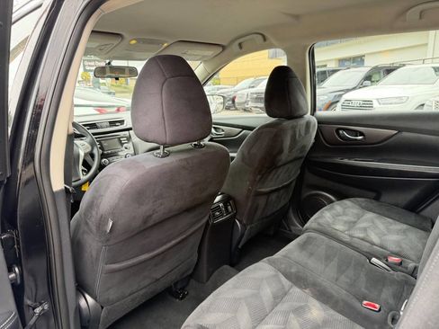 Used 2014 Nissan Rogue S image 24