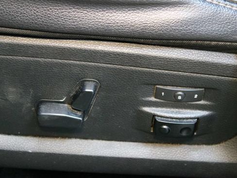 Used 2018 RAM 1500 Laramie w/ Convenience Group AWD/4WD image 19
