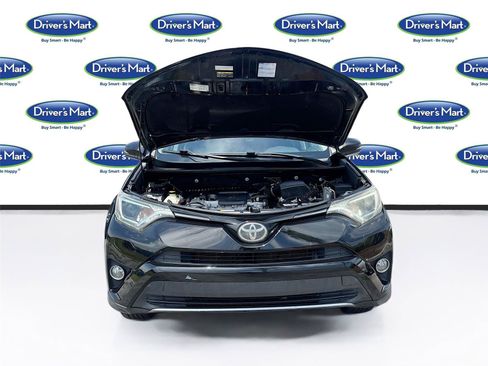 Used 2017 Toyota RAV4 XLE FWD image 31