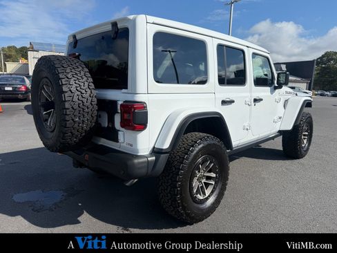 Used 2024 Jeep Wrangler Unlimited Rubicon 392 image 8
