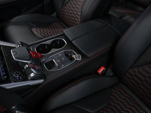 Used 2021 Lamborghini Urus AWD/4WD image 30