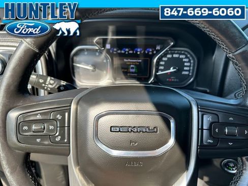 Used 2022 GMC Sierra 3500 Denali image 35