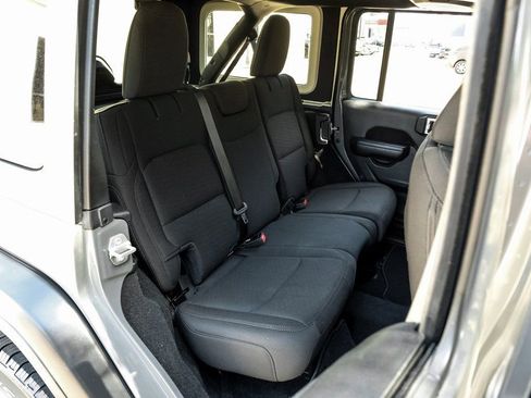 Used 2020 Jeep Wrangler Unlimited Sport S image 46