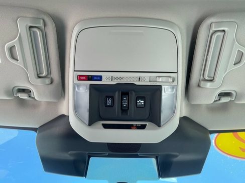 Used 2022 Subaru Forester Premium AWD/4WD image 24