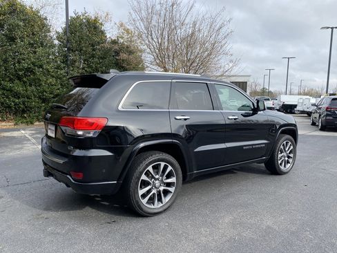 Used 2018 Jeep Grand Cherokee Overland image 10