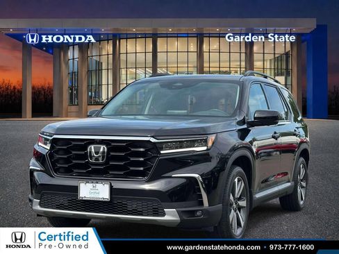 Certified 2025 Honda Pilot Elite image 1