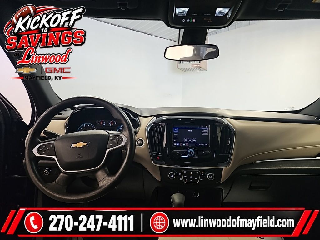 Used 2023 Chevrolet Traverse LS FWD image 14