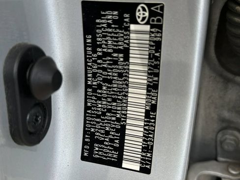 Used 2016 Toyota Corolla L FWD image 14