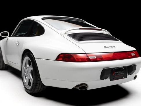 Used 1995 Porsche 911 Carrera image 16