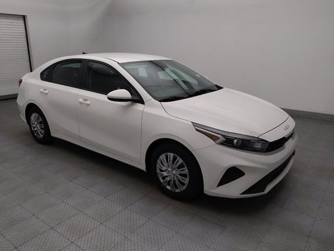 Used 2022 Kia Forte Sedan FWD image 11