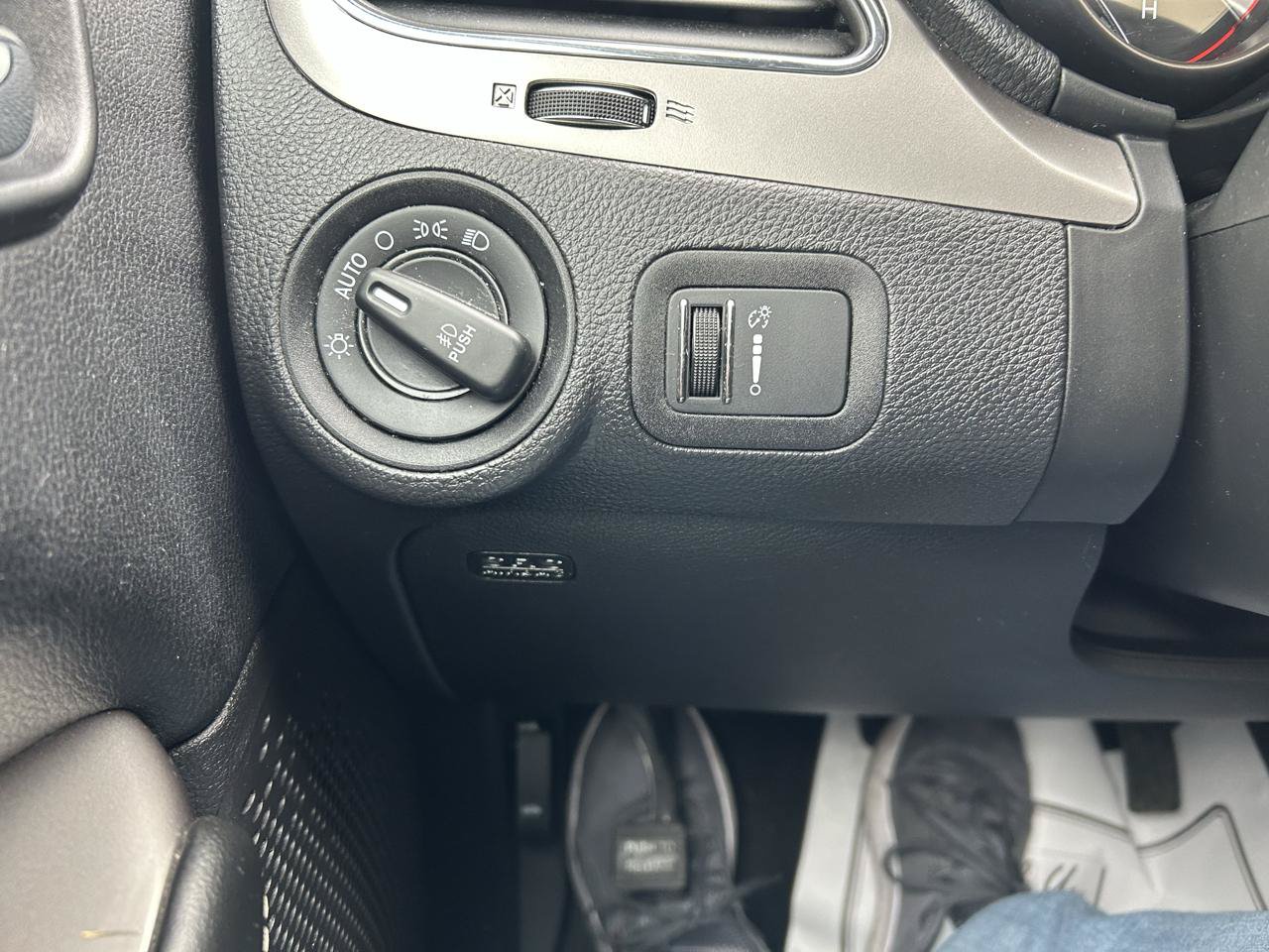 Used 2018 Dodge Journey Crossroad AWD/4WD image 27