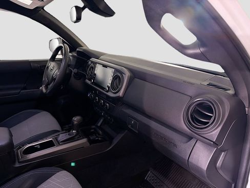 Used 2023 Toyota Tacoma TRD Off-Road w/ Technology Package image 29