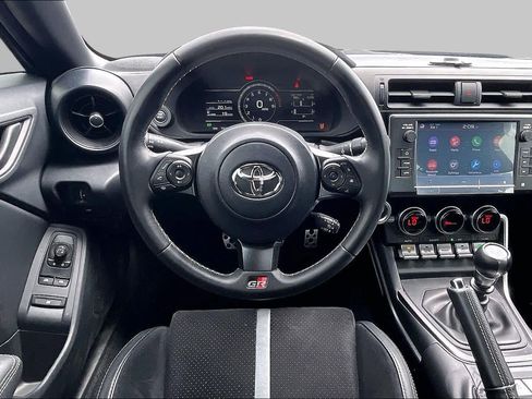 Certified 2025 Toyota GR86 Premium w/ ALL Weather Mat Package (TMS) RWD image 5