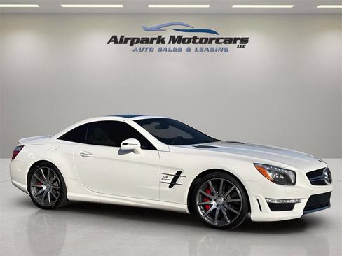 Used 2015 Mercedes-Benz SL 63 AMG image 14