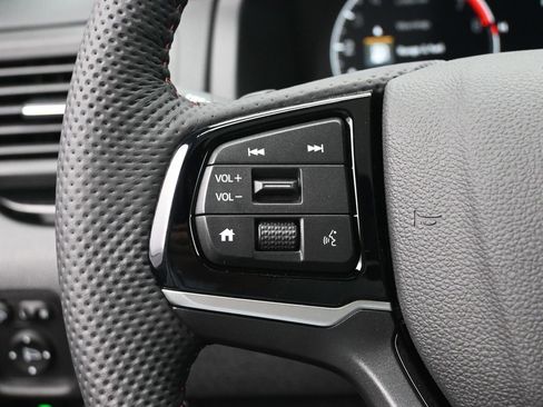 New 2026 Honda Ridgeline Black Edition image 11