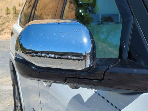 Used 2025 Toyota Sequoia 4WD image 15
