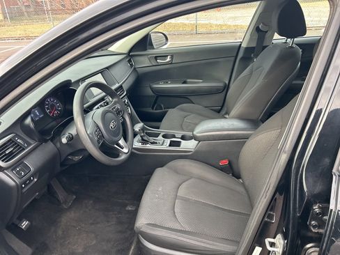 Used 2018 Kia Optima LX w/ Convenience Package image 12