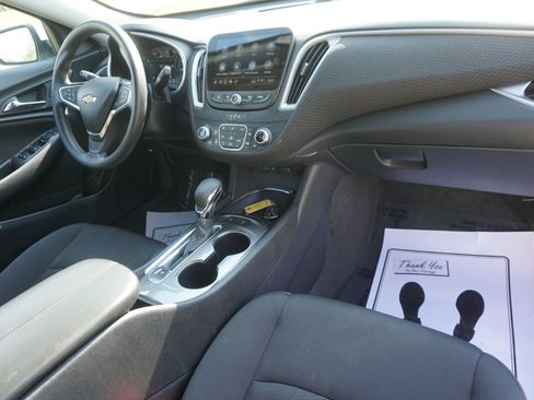 Used 2024 Chevrolet Malibu LT image 22