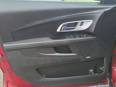 Used 2017 Chevrolet Equinox Premier w/ Enhanced Convenience Package AWD/4WD image 15