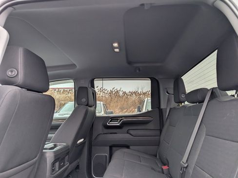 Used 2023 Chevrolet Silverado 1500 LT Trail Boss w/ LPO, Dark Essentials Package image 9