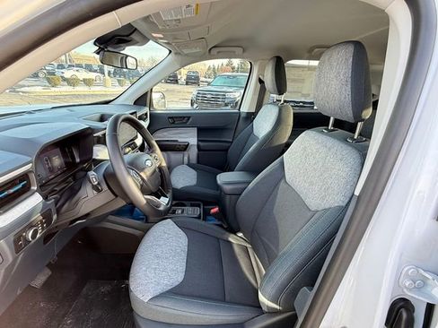 New 2026 Ford Maverick XLT w/ XLT Luxury Package FWD image 9