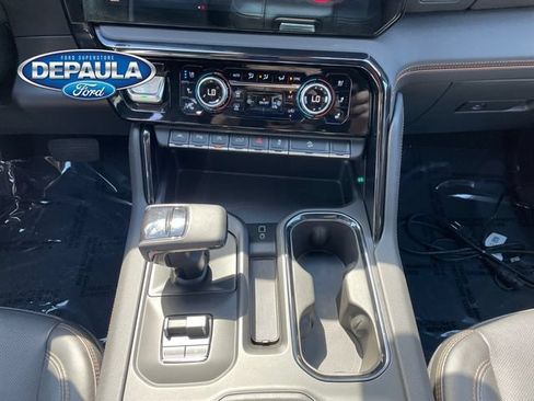 Used 2023 GMC Sierra 1500 AT4 w/ Technology Package AWD/4WD image 14