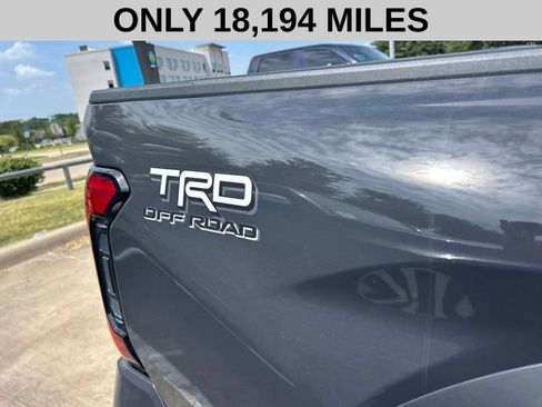 Used 2024 Toyota Tacoma TRD Off-Road w/ TRD Off Road Premium Package AWD/4WD image 4