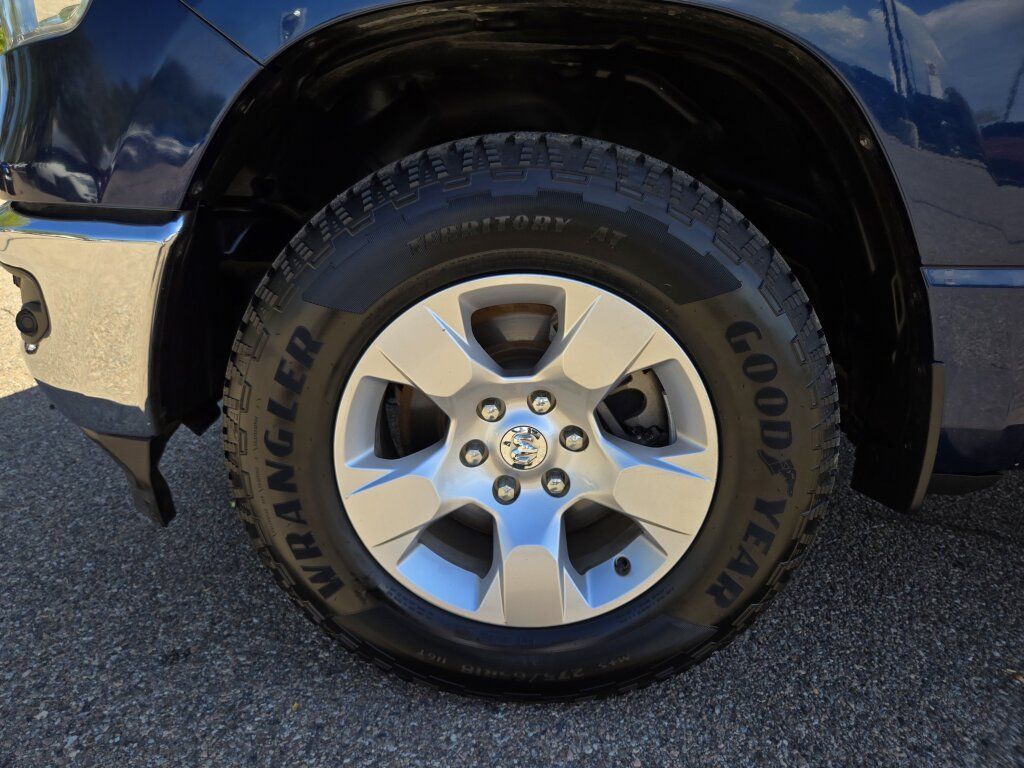 Used 2020 RAM 1500 Big Horn AWD/4WD image 15