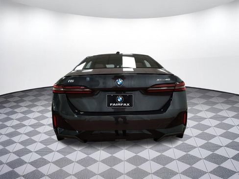 Used 2025 BMW i5 xDrive40 w/ M Sport Package image 9