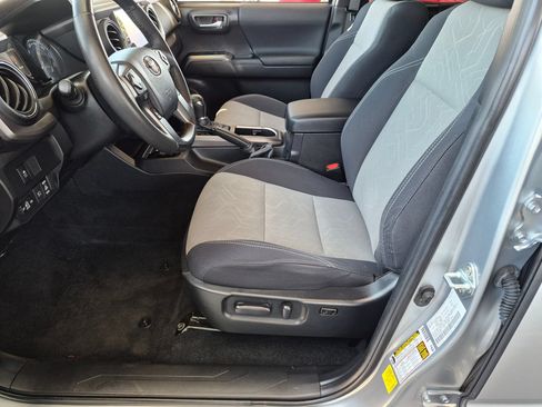 Certified 2023 Toyota Tacoma TRD Sport AWD/4WD image 11
