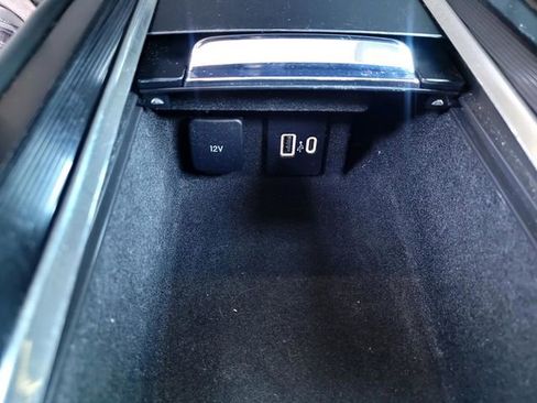 Used 2022 Lincoln Corsair FWD image 16