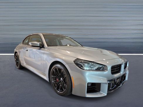 New 2026 BMW M2 w/ Lighting Package RWD image 2