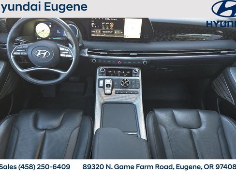 Used 2023 Hyundai Palisade Calligraphy w/ Winter Package image 20