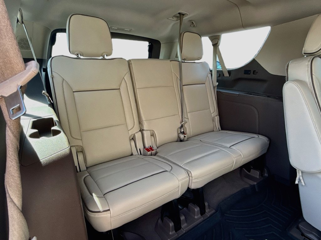 Used 2023 GMC Yukon XL Denali w/ Denali Reserve Package AWD/4WD image 35