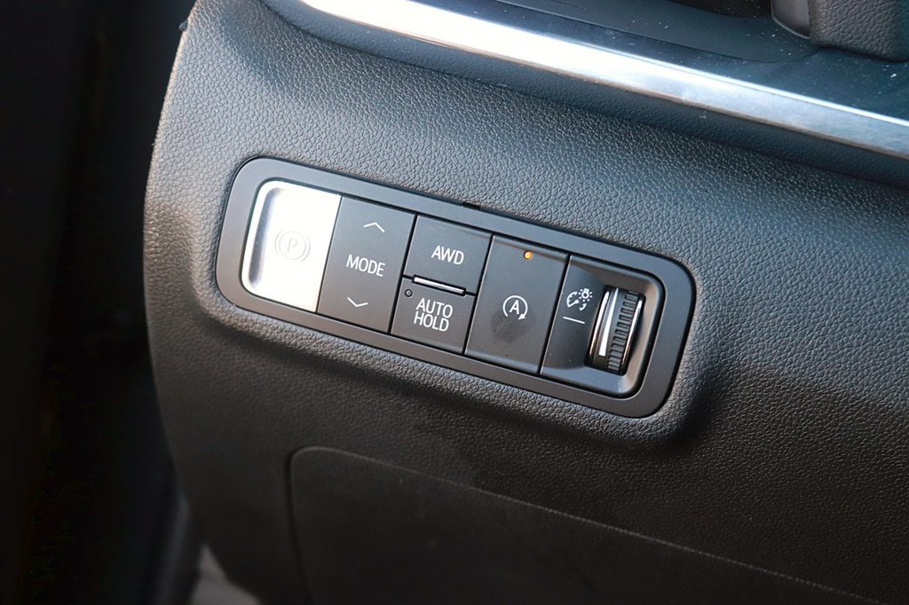 Used 2025 GMC Terrain Elevation AWD/4WD image 24