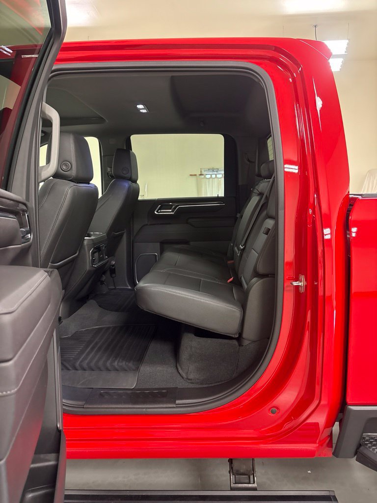 Used 2024 Chevrolet Silverado 3500 LTZ w/ LTZ Plus Package AWD/4WD image 21