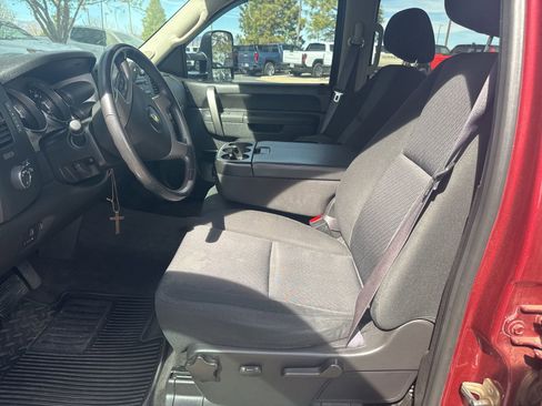 Used 2013 Chevrolet Silverado 2500 LT w/ Interior Plus Package image 4