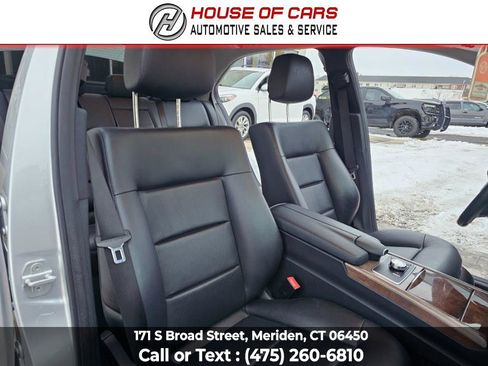 Used 2013 Mercedes-Benz E 350 4MATIC Sedan image 41
