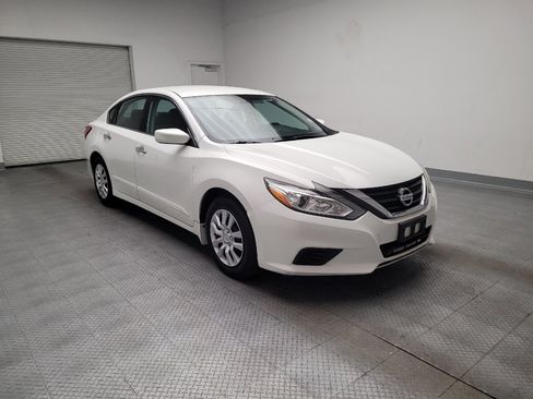 Used 2017 Nissan Altima 2.5 S w/ Power Driver Seat Package FWD image 13