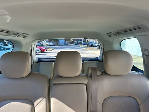 Used 2018 Nissan Armada Platinum image 18