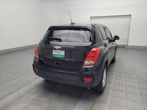 Used 2020 Chevrolet Trax LS w/ Tint and Cruise Package image 9