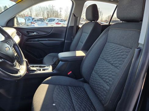 Used 2018 Chevrolet Equinox LT image 24