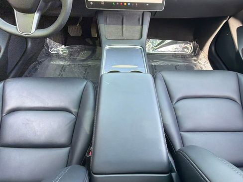 Used 2023 Tesla Model 3 Standard Range image 47