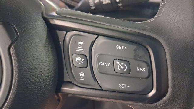 Used 2026 Jeep Wrangler Unlimited Rubicon AWD/4WD image 28