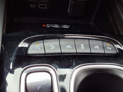 Used 2023 Buick Envision Avenir AWD/4WD image 11