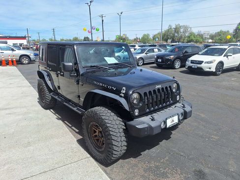 Used 2014 Jeep Wrangler Unlimited Rubicon w/ Connectivity Group AWD/4WD image 10