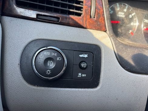 Used 2013 Chevrolet Impala LTZ image 25