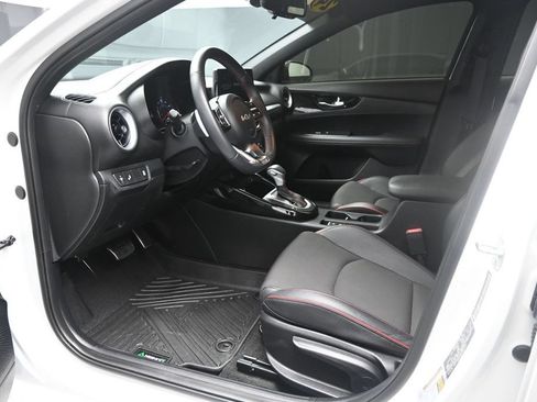 Used 2024 Kia Forte GT FWD image 17